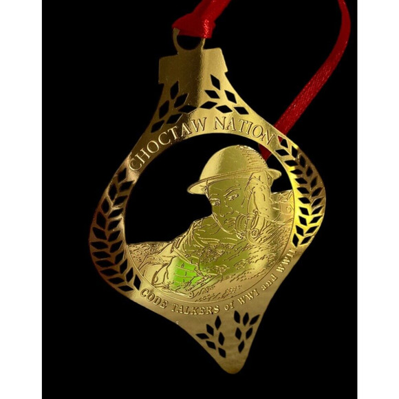 Choctaw Nation 2018 WW1 WW2 Code Talkers Holiday Christmas Ornament Brass Gold - Picture 3 of 6